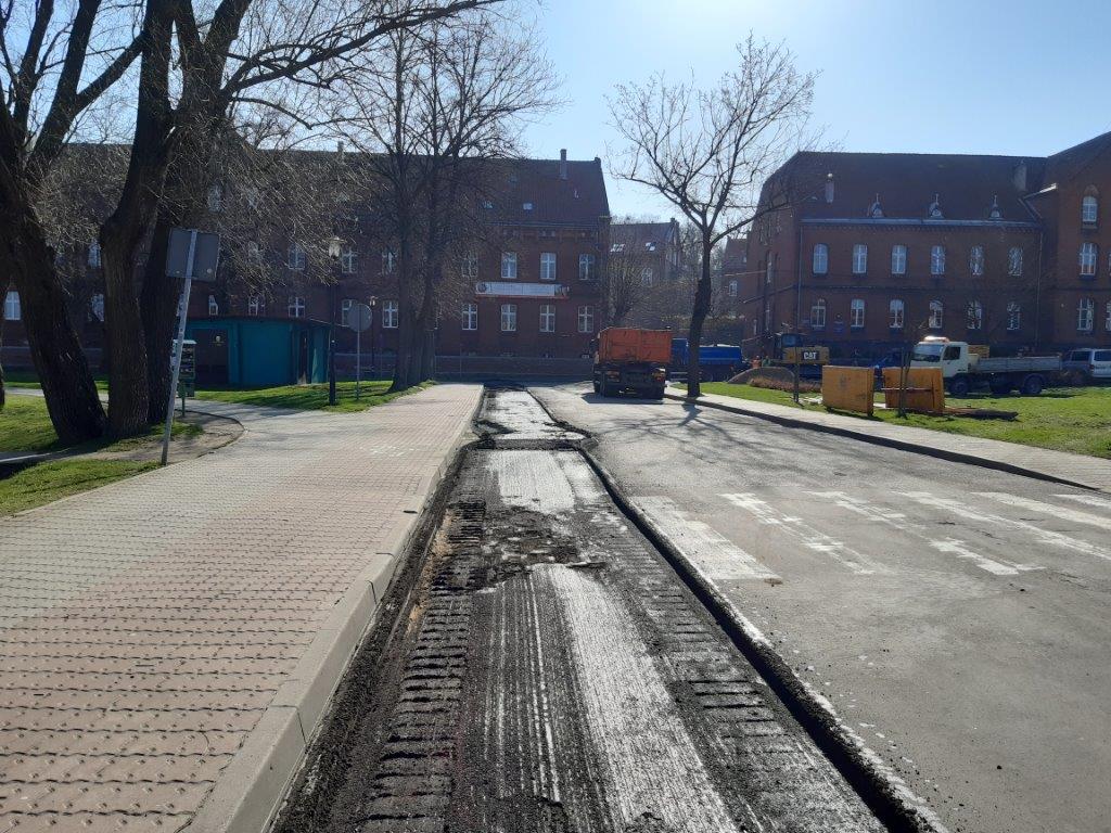 Prace nad jeziorkiem w Kętrzynie